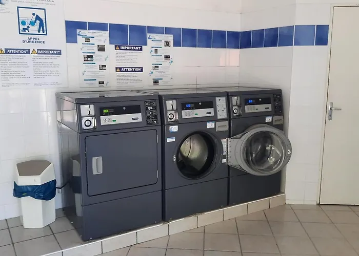 Belle Maisonnette Dans Residence Avec Piscine